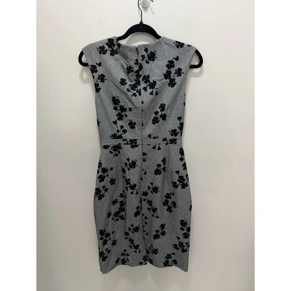 Ann Taylor Grey Black Floral Sheath Dress Size 4 - Picture 5 of 9